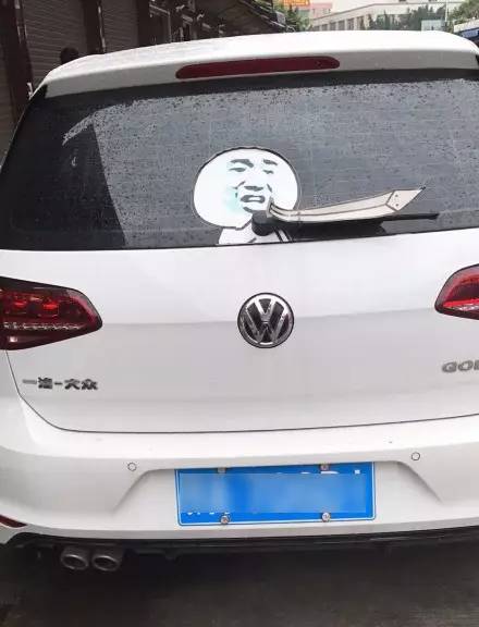 車標(biāo)都被玩壞了！這些車主一個(gè)個(gè)都是戲精吧 但較酷的居然是&hellip;